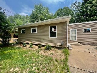 Foreclosed Home - 1919 S AVERILL AVE, 48503