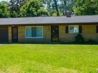 Foreclosed Home - 3437 W GRACELAWN AVE, 48504