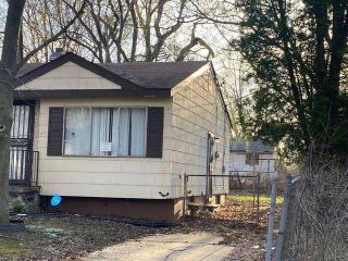 Foreclosed Home - 6209 HILLCROFT DR, 48505