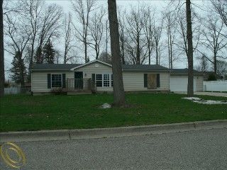 Foreclosed Home - 3038 COURTESY DR, 48506