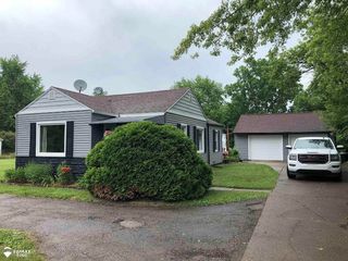 Foreclosed Home - 3462 N BELSAY RD, 48506