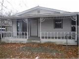 Foreclosed Home - 1423 Crestbrook Ln, 48507