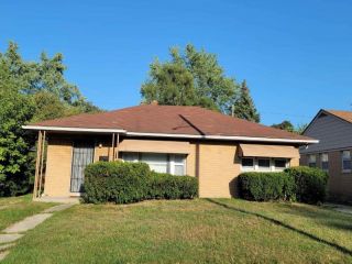 Foreclosed Home - 3305 CHEROKEE AVE, 48507