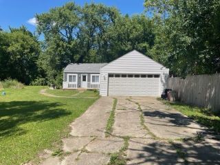 Foreclosed Home - 1398 LYNTON AVE, 48507