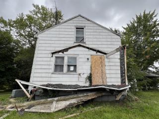 Foreclosed Home - 1030 E MAPLE AVE, 48507