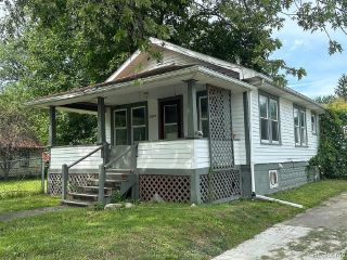 Foreclosed Home - 2245 E SCOTTWOOD AVE, 48529