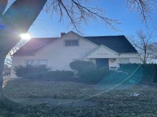 Foreclosed Home - 233 S 16TH ST, 48601
