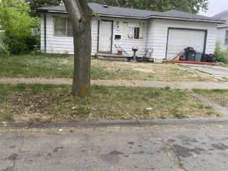 Foreclosed Home - 1912 ROBINWOOD AVE, 48601