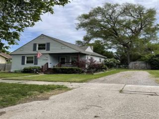 Foreclosed Home - 1908 N CLINTON ST, 48602