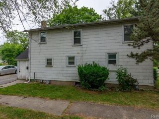 Foreclosed Home - 1001 GREENWICH ST, 48602