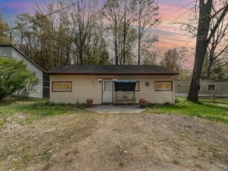 Foreclosed Home - 4203 GRANT RD, 48612