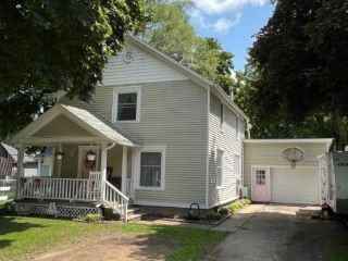 Foreclosed Home - 319 5TH ST, 48615