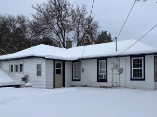 Foreclosed Home - 796 OLD COUNTY FARM ST, 48625
