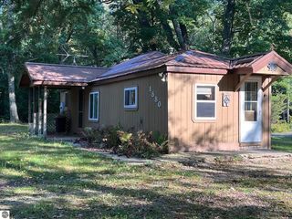 Foreclosed Home - 1880 LAKE DR, 48625