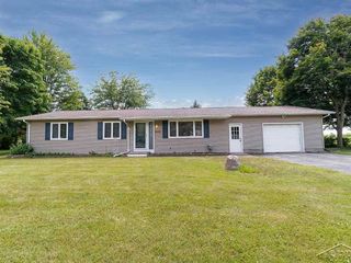 Foreclosed Home - 319 W SEIDLERS RD, 48631