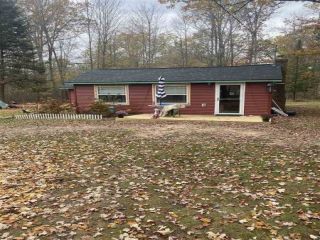 Foreclosed Home - 900 ARBOR DR, 48632