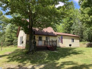 Foreclosed Home - 896 W MILLER RD, 48647