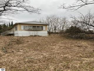 Foreclosed Home - 2387 CAMPBELL RD, 48654