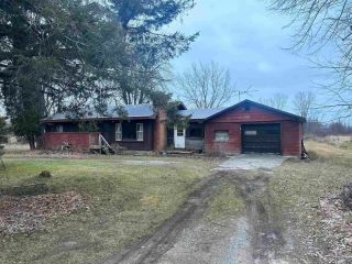 Foreclosed Home - 871 STOVER RD, 48658