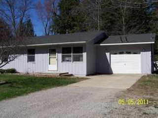 Foreclosed Home - 1005 CENTERWOOD DR, 48730