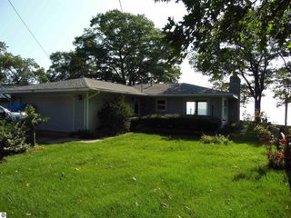 Foreclosed Home - 1110 OTTAWAS LN, 48730