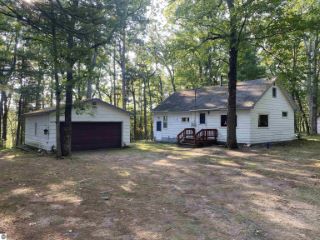 Foreclosed Home - 2520 OAK ST, 48748