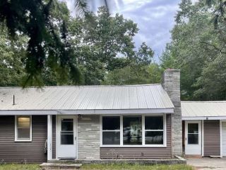Foreclosed Home - 6120 N US HIGHWAY 23, 48750