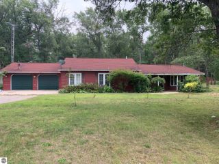 Foreclosed Home - 1673 ESSEX RD, 48763