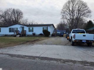 Foreclosed Home - 120 S GROVER AVE, 48801