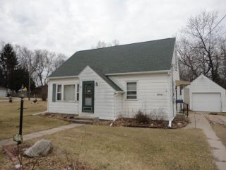 Foreclosed Home - 1049 PEARL ST, 48809