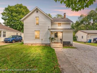 Foreclosed Home - 728 N SHELDON ST, 48813