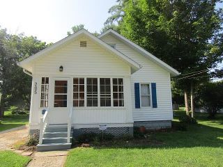 Foreclosed Home - 205 FERRY ST, 48817