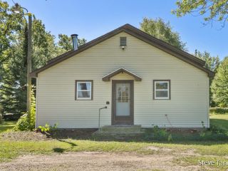 Foreclosed Home - 7531 COUNTY FARM RD, 48838