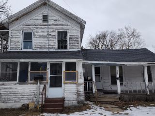 Foreclosed Home - 120 E MONTCALM ST, 48838