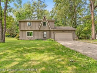 Foreclosed Home - 1971 HEATHERTON DR, 48842