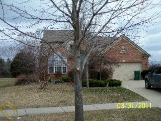 Foreclosed Home - 1610 OAK SQUIRE CT, 48855