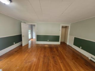 Foreclosed Home - 203 N DELAWARE ST, 48880