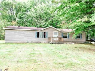 Foreclosed Home - 939 N COLEMAN RD, 48883