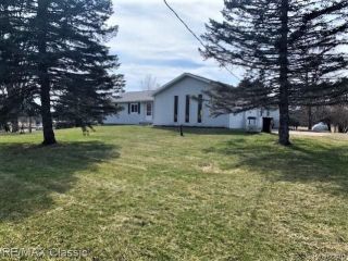 Foreclosed Home - 10161 STOW RD, 48892