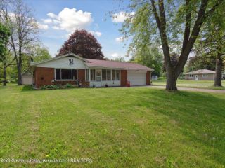 Foreclosed Home - 16105 ESKES ST, 48906