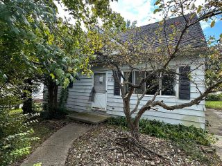 Foreclosed Home - 3207 WALKER RD, 48906