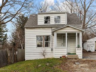 Foreclosed Home - 211 E HODGE AVE, 48910