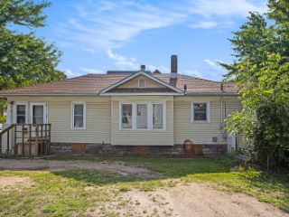 Foreclosed Home - 1028 CLINTON AVE, 49001