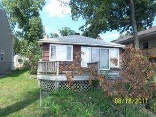 Foreclosed Home - 1220 FOREST DR, 49002