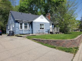 Foreclosed Home - 3040 W MICHIGAN AVE, 49006