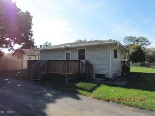 Foreclosed Home - 2038 TAYLOR ST, 49022