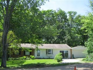 Foreclosed Home - 21697 SHIAWASSEE DR, 49031