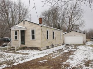 Foreclosed Home - 157 ELLIS RD, 49037