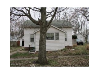 Foreclosed Home - 301 N Lowe St, 49047