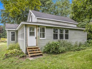 Foreclosed Home - 2122 COATS GROVE RD, 49058